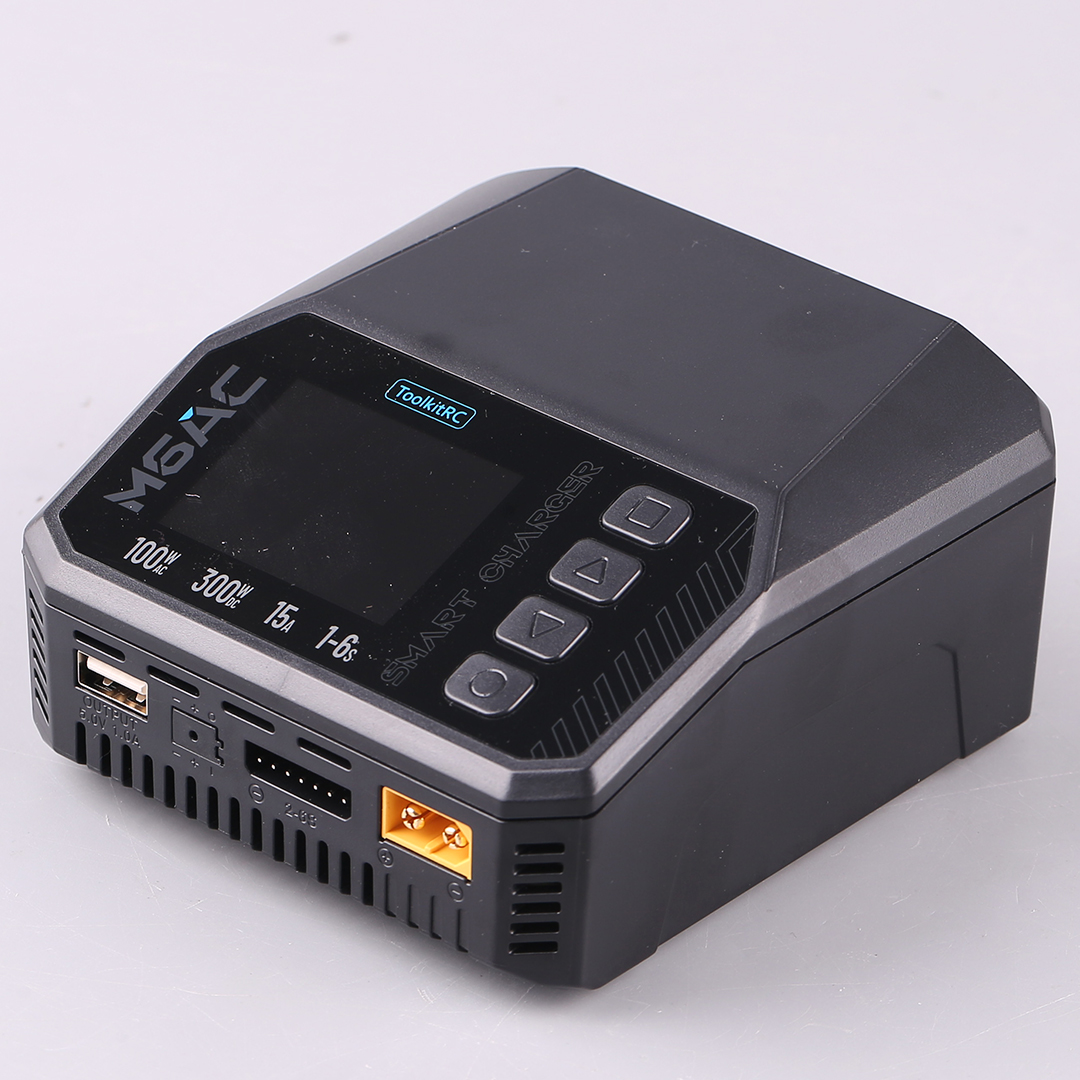 ToolkitRC M6AC 15A 300W Multif - Drone Battery 6S incelemesi ve fiyatı